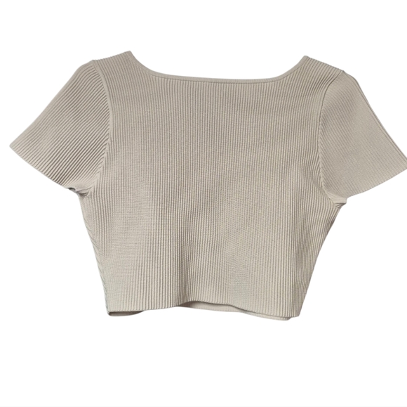 Babaton Short Sleeve  Ribbed Crop Top Women's Size Large Neutral Square Neck - Picture 5 of 13